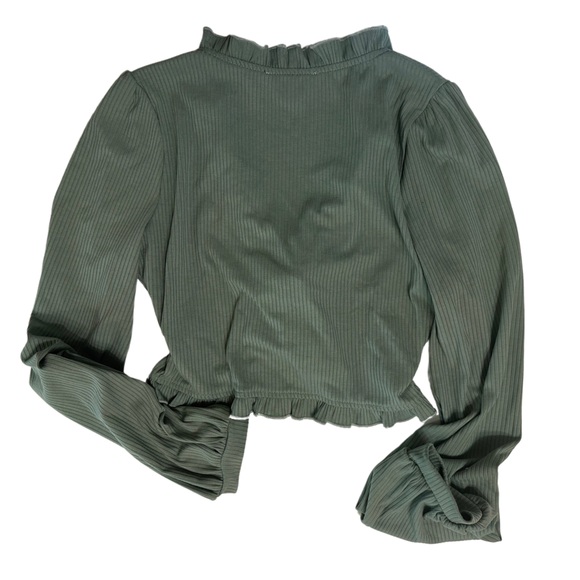 Lulus Long-Sleeve V-Neck Crop Top 🌿 - Picture 3 of 4